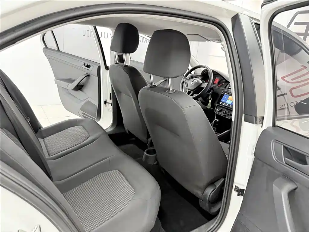 Santana 2019 1.5L automatic fashion version National VI купить на сайте DeffCars