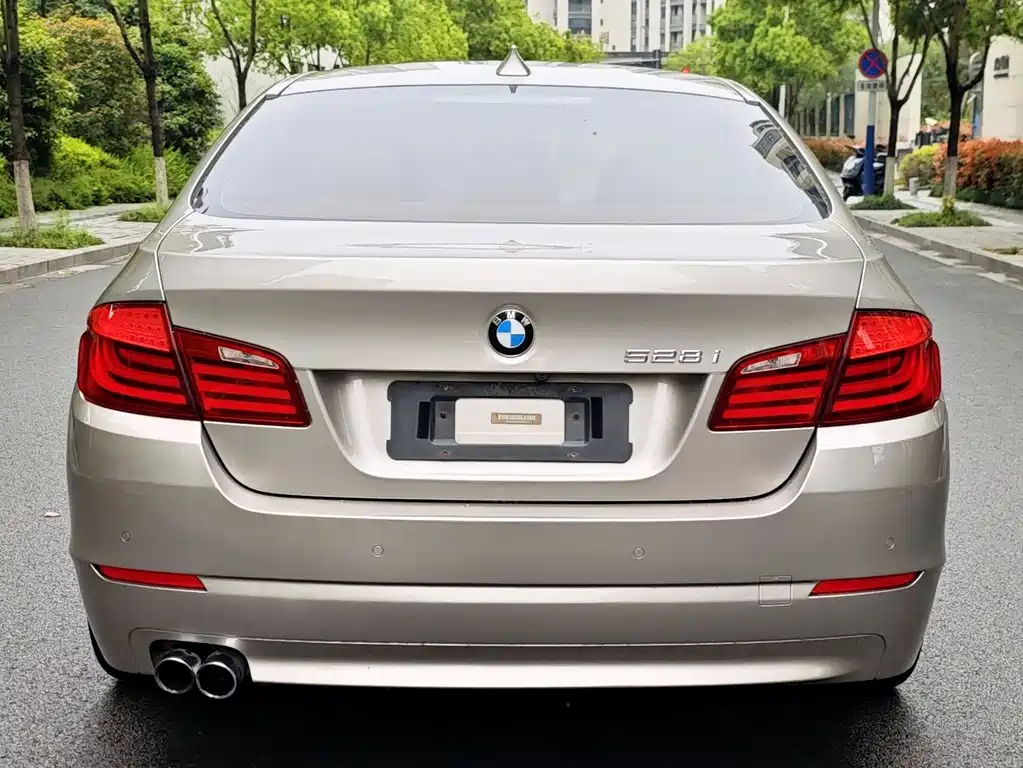 BMW 5 Series imported 2012 528i xDrive luxury model купить на сайте DeffCars