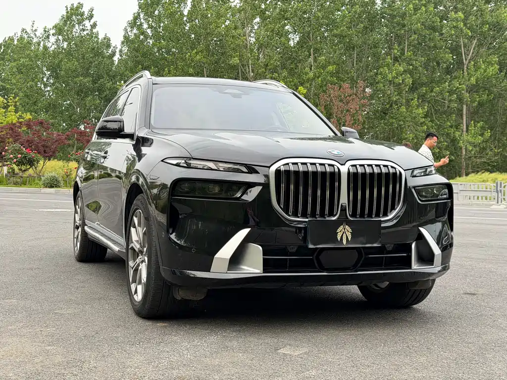 BMW X7 2023 xDrive40i Leading Luxury Package купить на сайте DeffCars