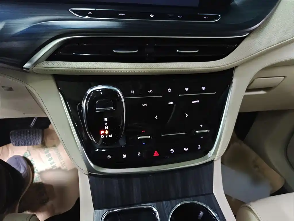 Buick GL8 2022 ES Lu Zun 653T Exclusive Type купить на сайте DeffCars