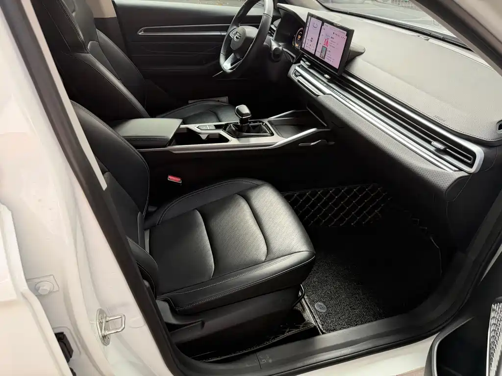 Emgrand 2022 4th generation 1.5L CVT premium model купить на сайте DeffCars