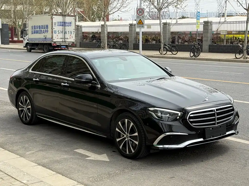 Mercedes-Benz E-Class New Energy 2022 E 350 e L plug-in hybrid sedan купить на сайте DeffCars