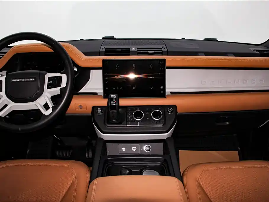 Land Rover Defender 2023 facelift 110 3.0T P400 Dark Special Edition купить на сайте DeffCars