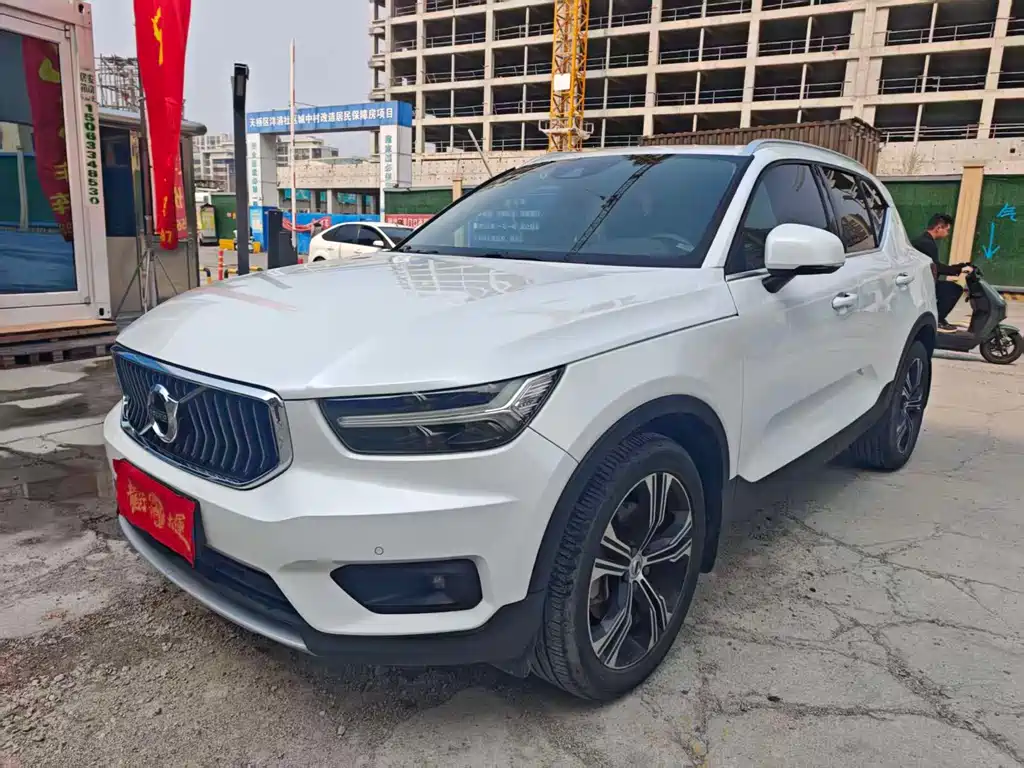 Volvo XC40 2020 T4 four-wheel drive Zhiyuan Deluxe Edition купить на сайте DeffCars