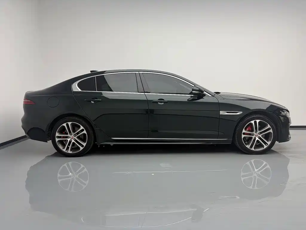 Jaguar XEL 2023 2.0T 250PS R-DYNAMIC S Advanced Sports Edition купить на сайте DeffCars