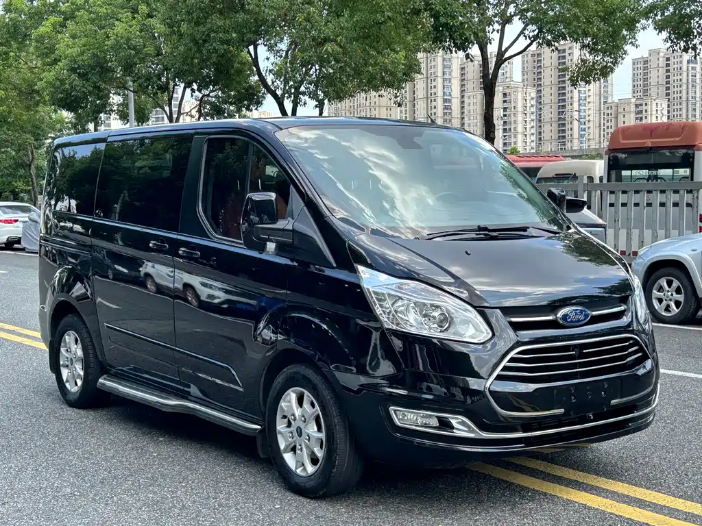 Tourneo 2020 2.0T Automatic Elite Edition Country VI купить на сайте DeffCars