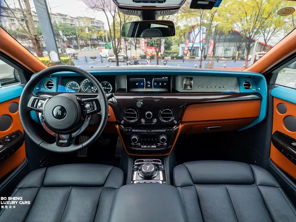 Phantom 2018 6.7T standard wheelbase version купить на сайте DeffCars