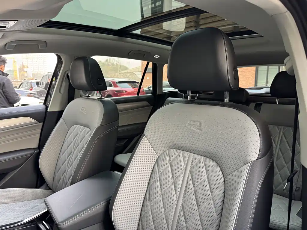 Lanxun 2023 380TSI four-wheel drive R-Line cruise version купить на сайте DeffCars