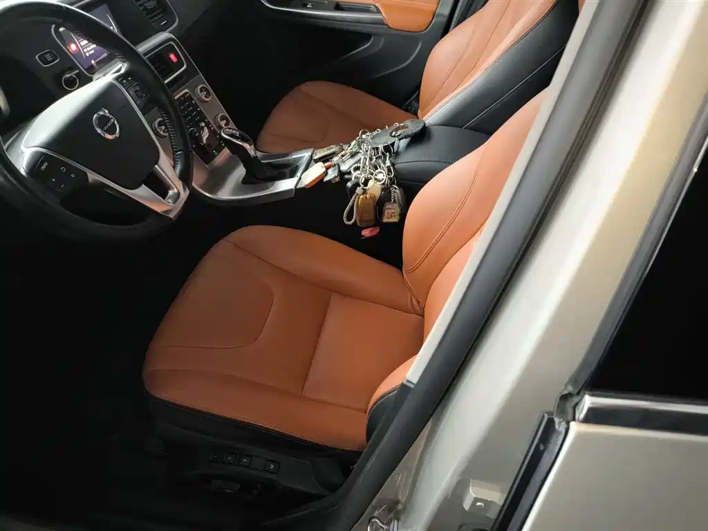 Volvo S60 2019 S60L T3 Smart Edition купить на сайте DeffCars