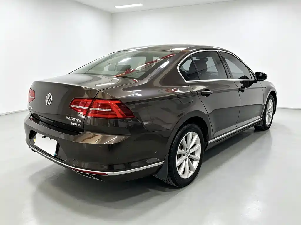 Magotan 2017 330TSI DSG leading model купить на сайте DeffCars