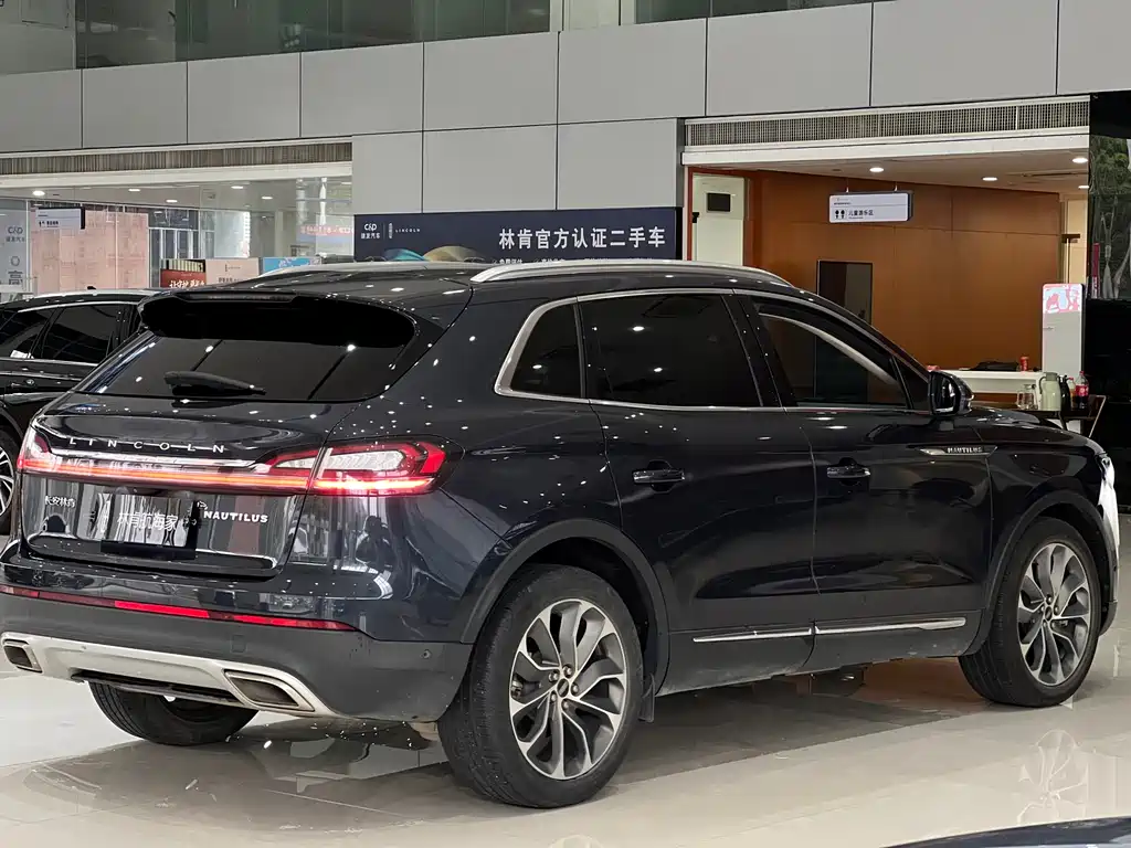 Voyager 2021 2.0T four-wheel drive elegant version купить на сайте DeffCars