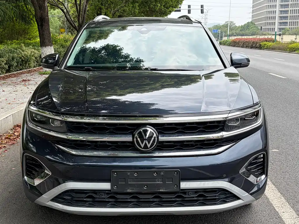 Lanjing 2022 530TSI four-wheel drive flagship Shengjing Edition Pro 6 seats купить на сайте DeffCars