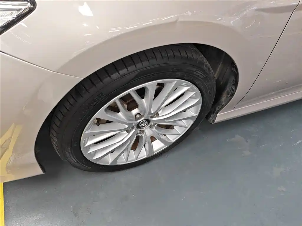 Camry 2018 2.5G Deluxe Edition купить на сайте DeffCars