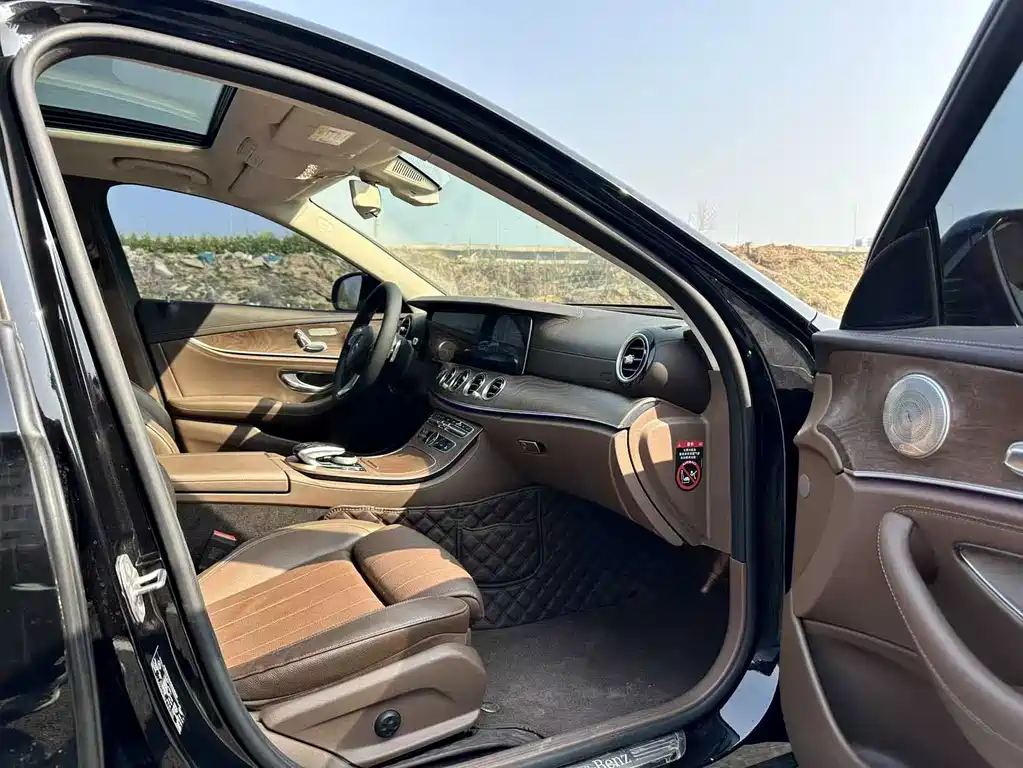 Mercedes-Benz E-Class 2016 E 200 L купить на сайте DeffCars