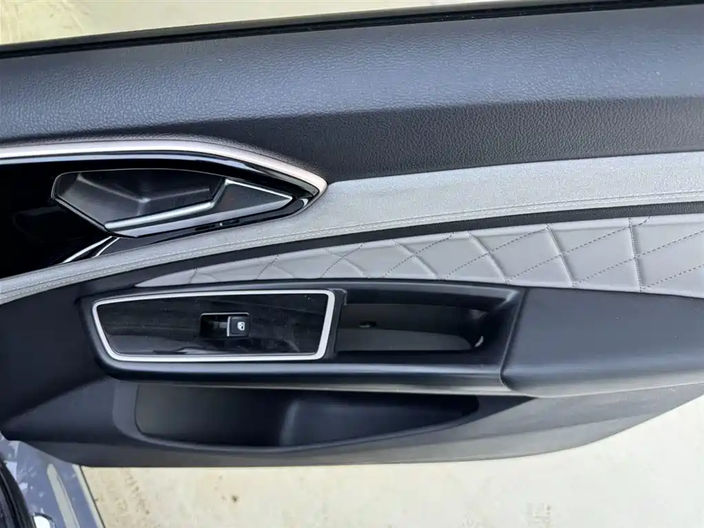Jetta VS7 2022 280TSI automatic high-gloss enjoyment version купить на сайте DeffCars