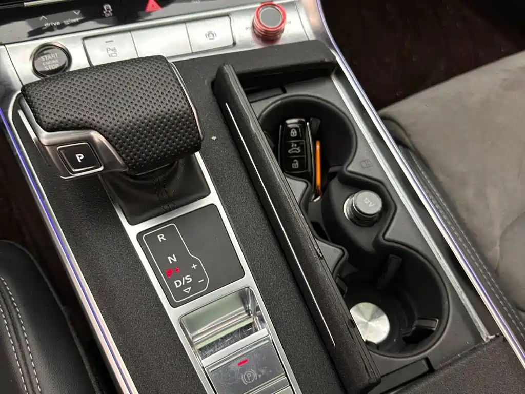 Audi A6L 2024 45 TFSI quattro premium dynamic model купить на сайте DeffCars