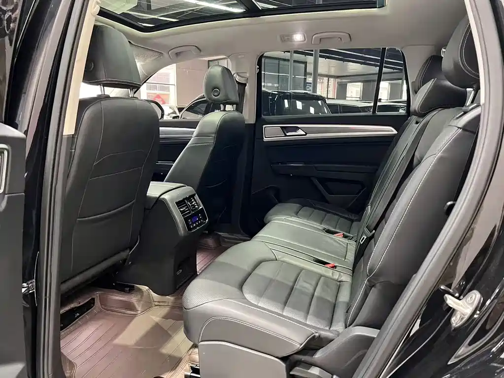 Touron 2020 facelift 380TSI four-wheel drive luxury version купить на сайте DeffCars