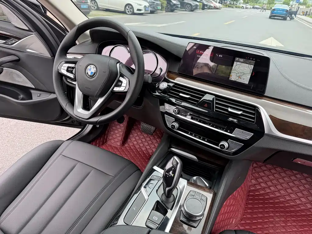 BMW 5 Series 2018 525Li Luxury Package купить на сайте DeffCars