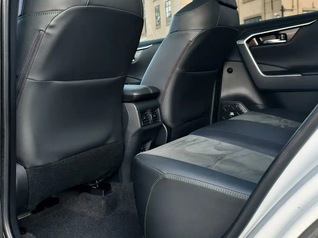 RAV4 Rongfang 2022 2.0L CVT four-wheel drive fashion Plus version купить на сайте DeffCars