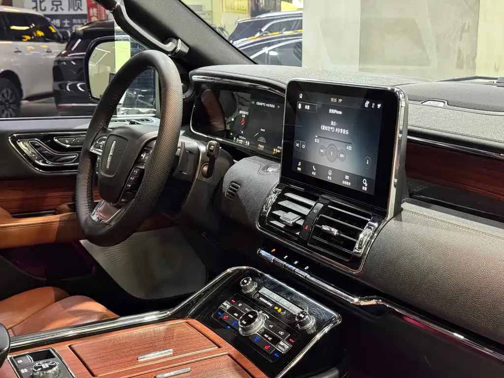 Navigator 2020 3.5T Honor Edition купить на сайте DeffCars