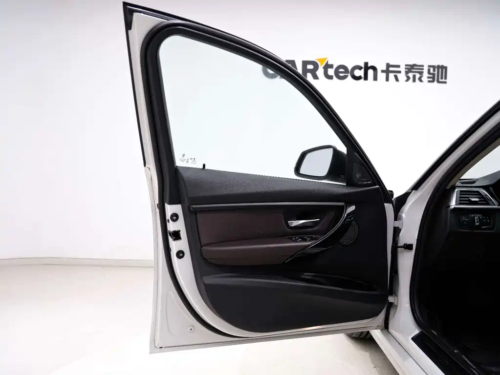 BMW 3 Series 2019 320Li Fashion Model купить на сайте DeffCars