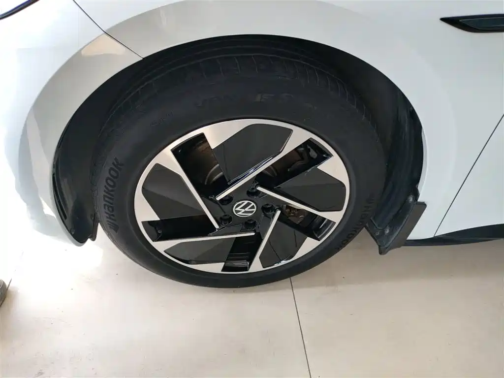 Volkswagen ID.3 2023 upgraded model pure smart version купить на сайте DeffCars