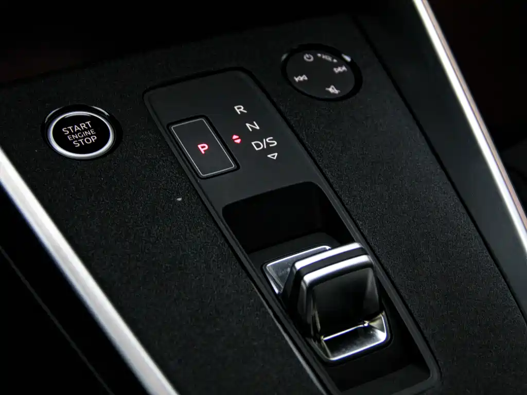 Audi A3 2024 Sportback 35 TFSI luxury sports model купить на сайте DeffCars