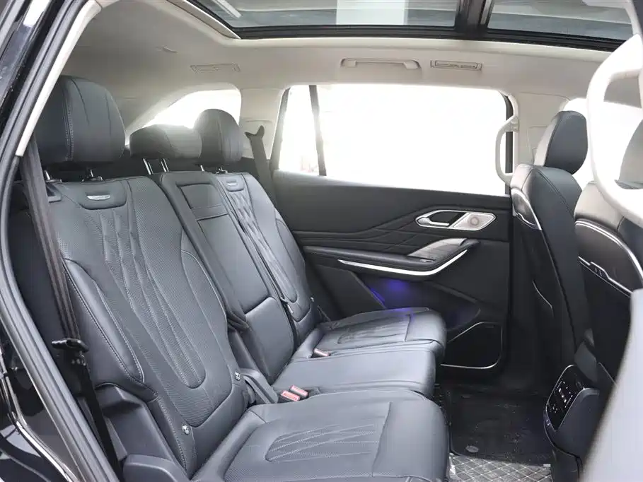 Hongqi HS7 PHEV 2024 2.0T PHEV four-wheel drive Qichang version 7 seats купить на сайте DeffCars