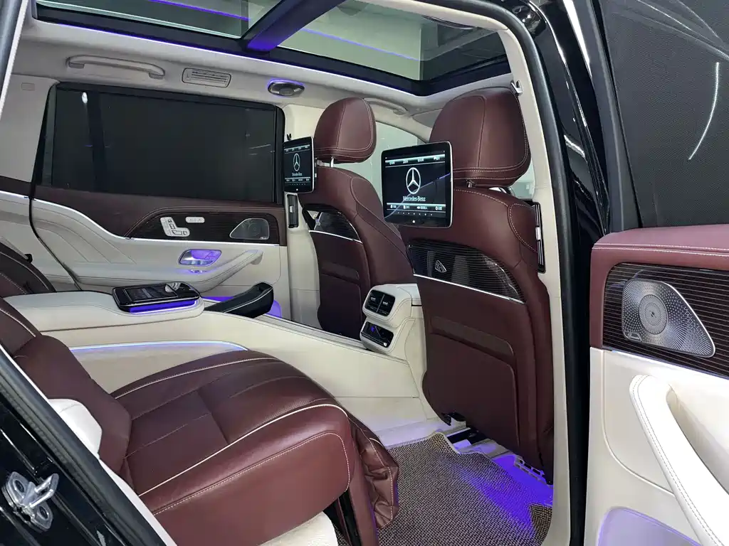 Maybach GLS 2021 GLS 600 4MATIC Gift Edition купить на сайте DeffCars