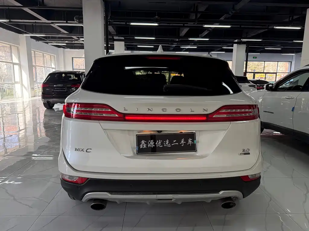 Lincoln MKC 2016 2.0T 2WD Exclusive Edition купить на сайте DeffCars