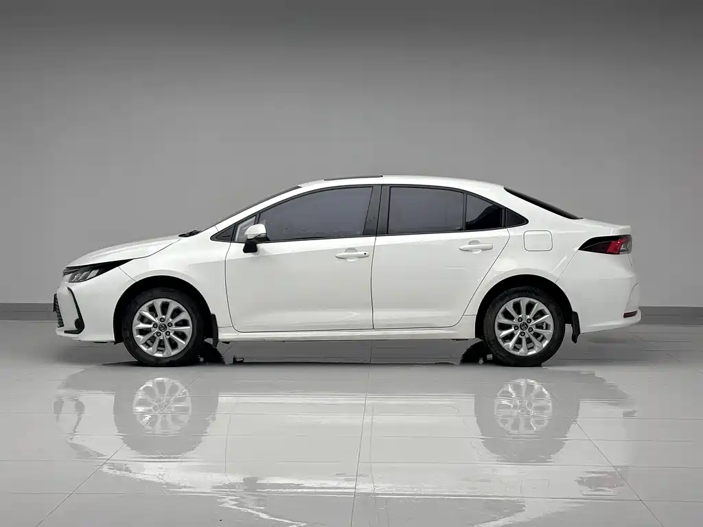 Corolla 2021 1.2T S-CVT Elite PLUS Edition купить на сайте DeffCars