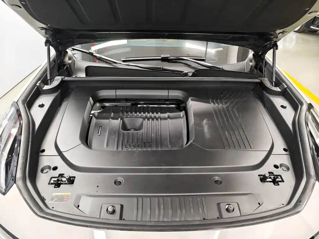 Lynk & Co 09 2024 2.0T four-wheel drive sports version, five seats купить на сайте DeffCars