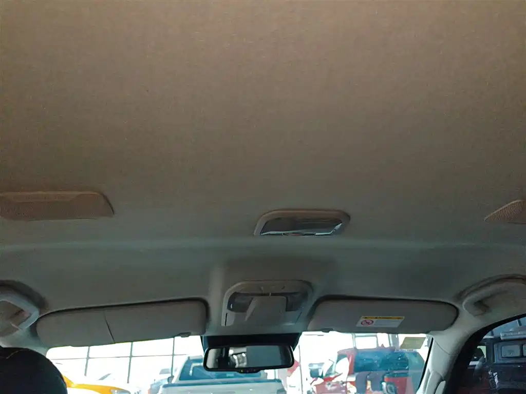 D-MAX 2023 1.9T automatic four-wheel drive V-CROSS leading model купить на сайте DeffCars