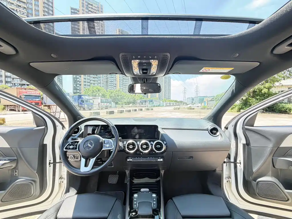 Mercedes-Benz GLA 2022 facelift GLA 180 купить на сайте DeffCars