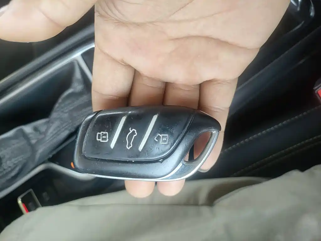 Roewe RX3 2020 1.6L CVT 4G Internet Super Cool Elite Edition купить на сайте DeffCars