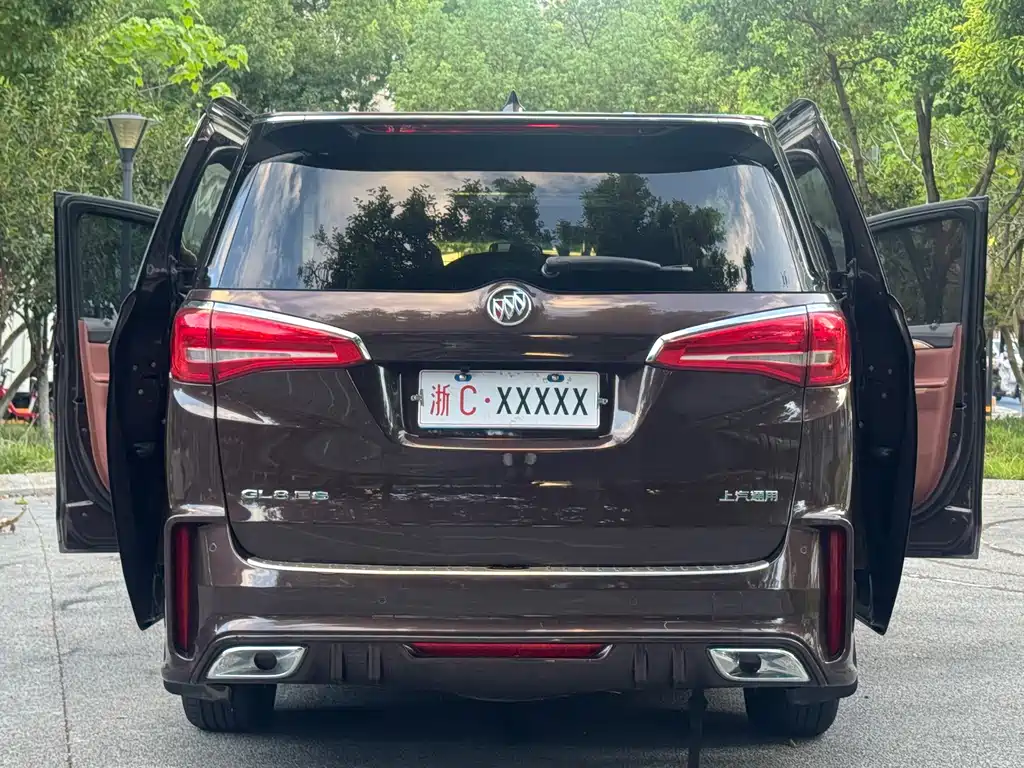Buick GL8 2017 ES 28T Comfort Type National V купить на сайте DeffCars