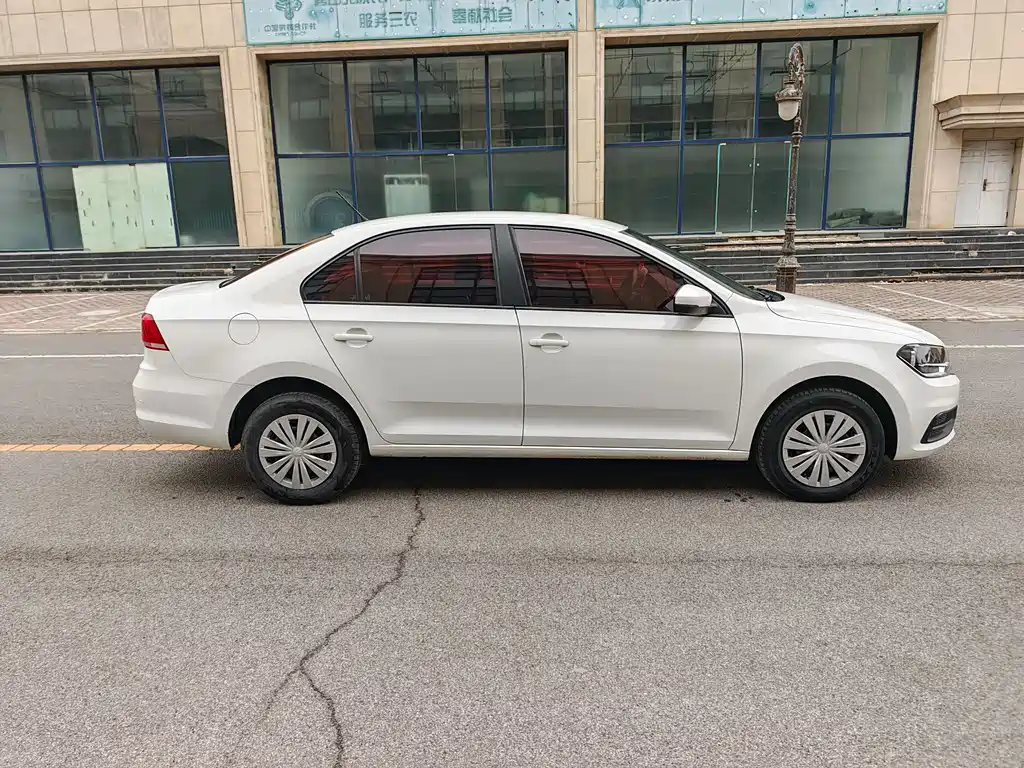 Santana 2021 1.5L Manual Fashion Edition купить на сайте DeffCars