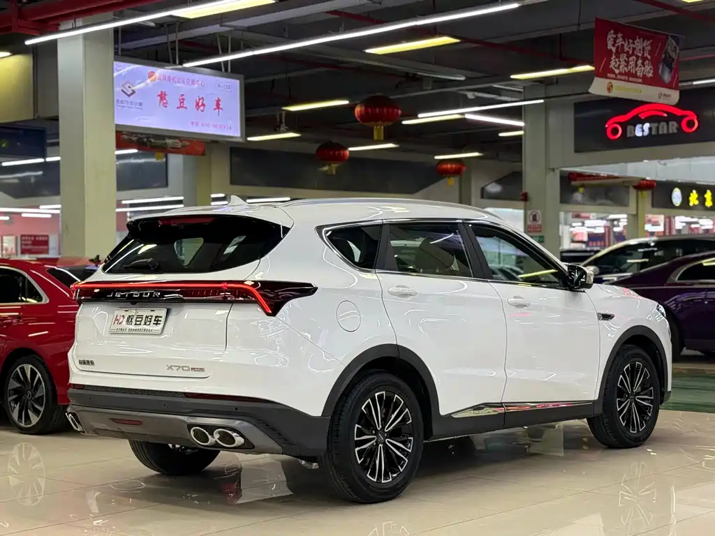 Jietu X70 PLUS 2021 facelift 1.5T DCT Mountain PRO 7 seats купить на сайте DeffCars