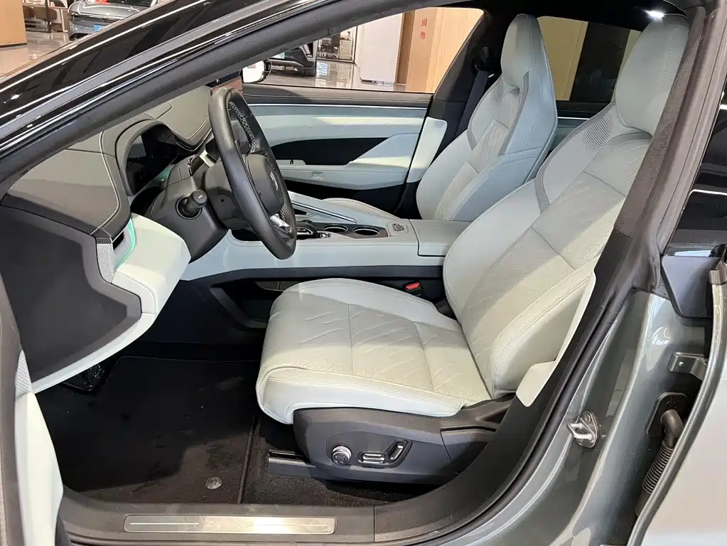 Jikrypton 001 2025 YOU version 100kWh four-wheel drive купить на сайте DeffCars