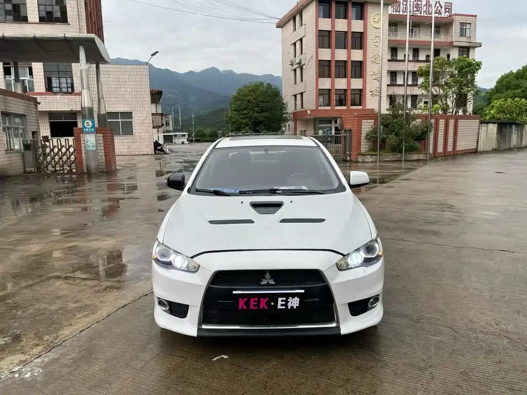 Yishen 2013 Fashion Edition 1.8L CVT Comfort Type купить на сайте DeffCars