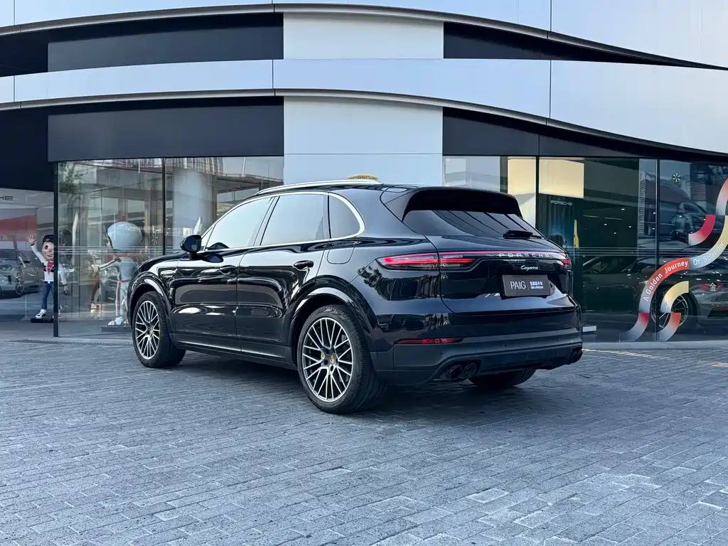Cayenne New Energy 2020 Cayenne E-Hybrid 2.0T купить на сайте DeffCars