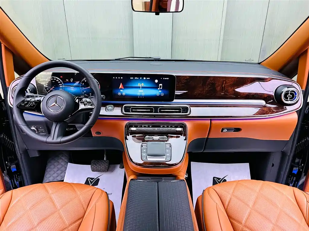 Vito 2024 2.0T Business Edition 7 seats купить на сайте DeffCars