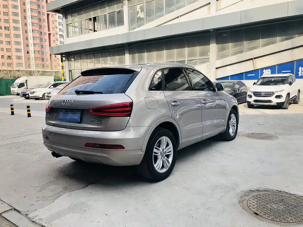 Audi Q3 2015 35 TFSI quattro technology купить на сайте DeffCars