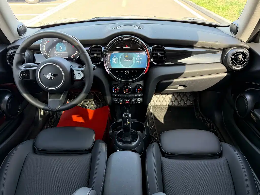 MINI 2023 1.5T COOPER Artist купить на сайте DeffCars