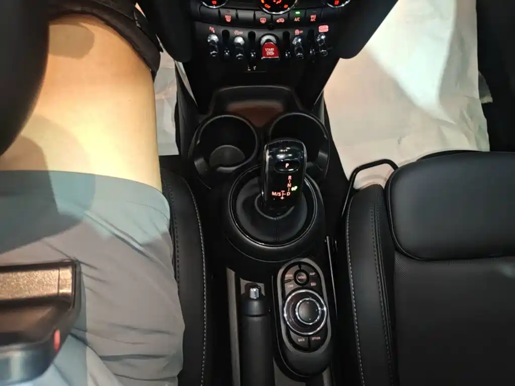 MINI 2023 facelift 1.5T COOPER artist купить на сайте DeffCars