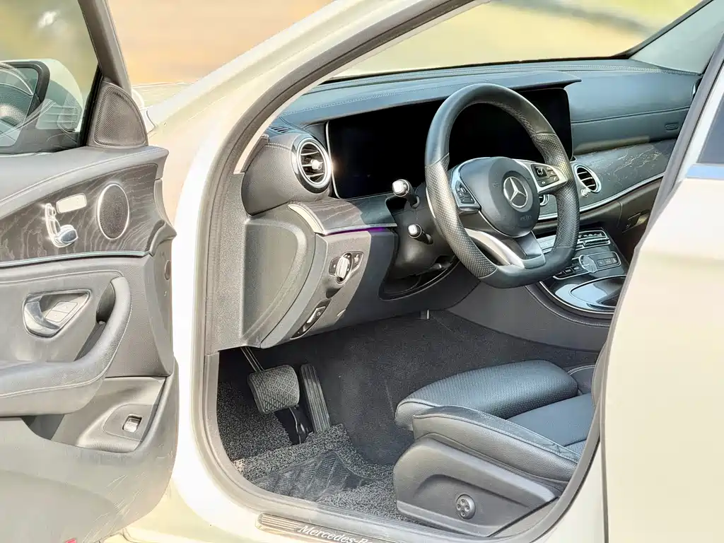 Mercedes-Benz E-Class 2016 E 200 L Sports купить на сайте DeffCars