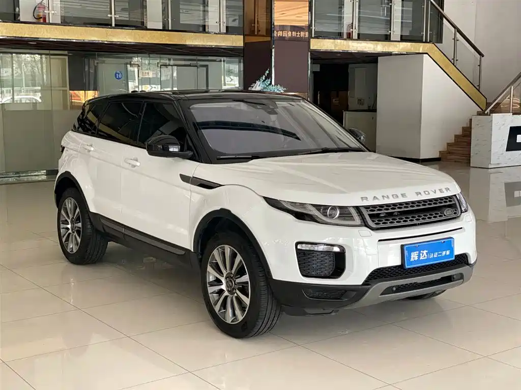 Range Rover Evoque 2018 240PS PURE Fashion Edition купить на сайте DeffCars