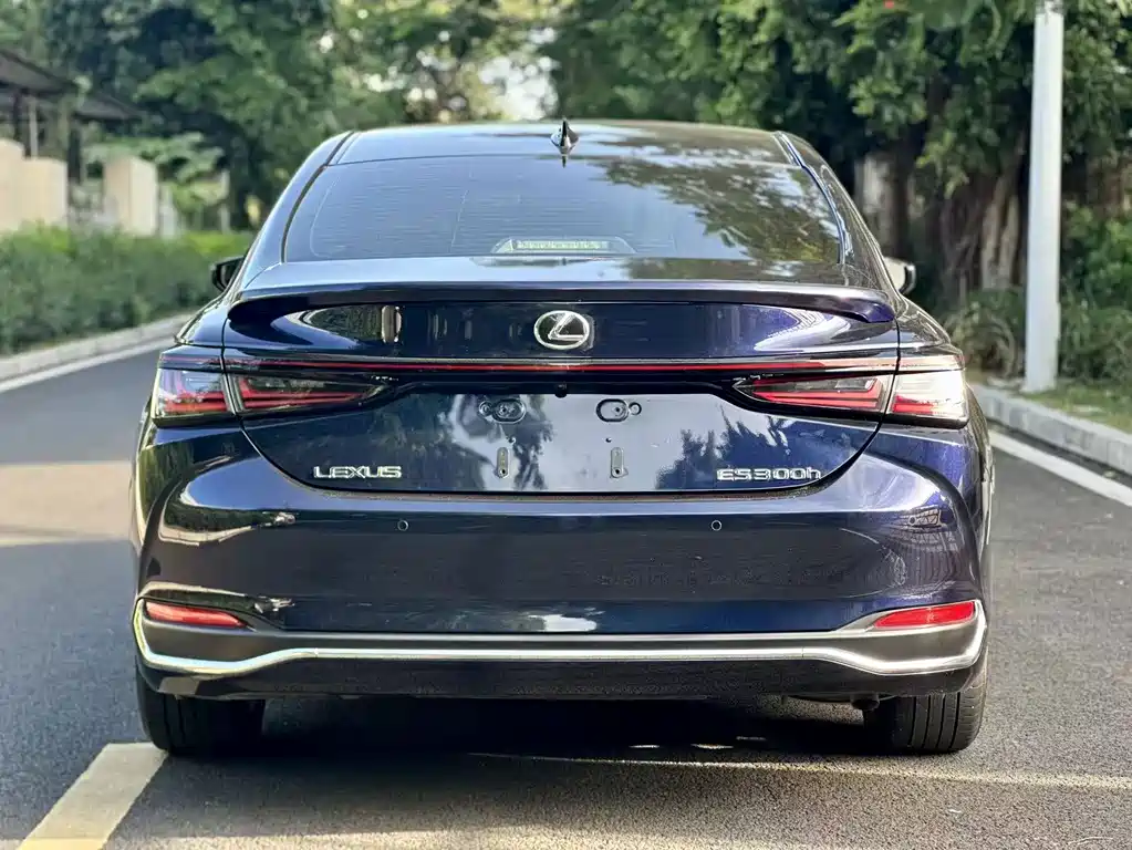 Lexus ES 2025 200 Premium Edition купить на сайте DeffCars