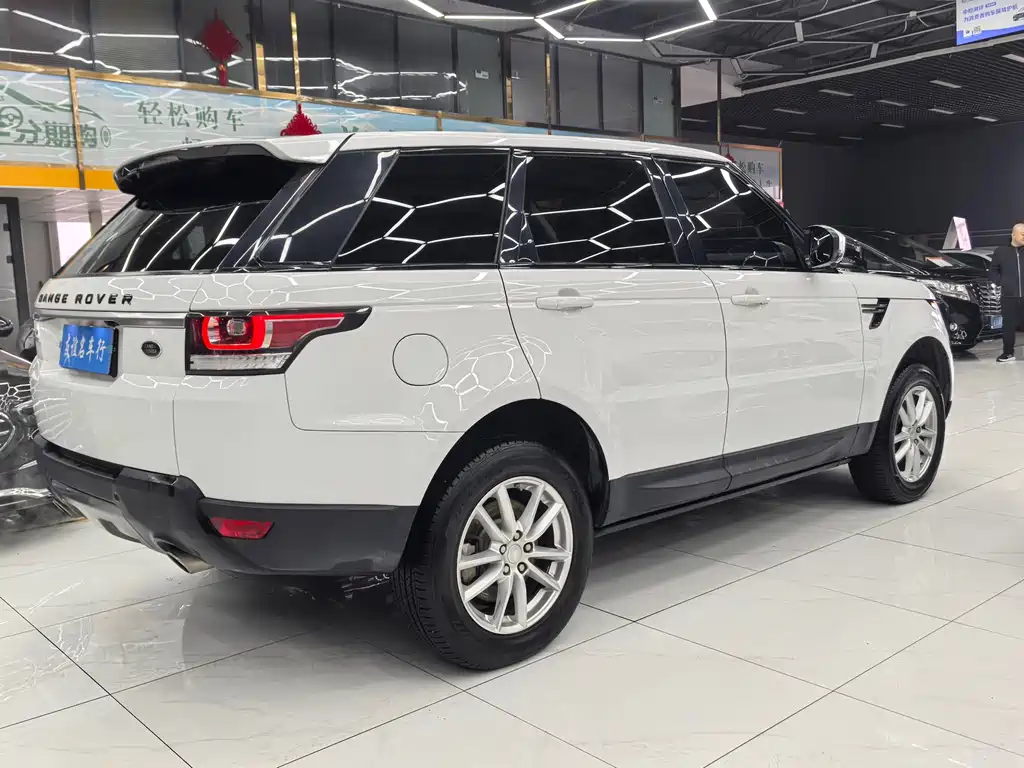 Range Rover Sport 2017 3.0 SC V6 SE купить на сайте DeffCars