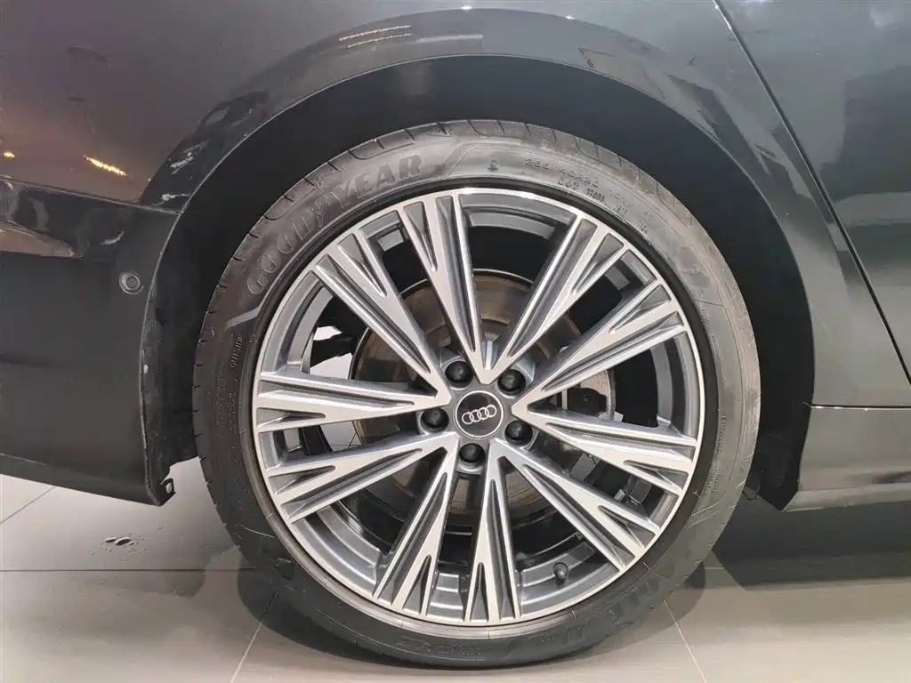 Audi A6L 2024 45 TFSI quattro premium dynamic model купить на сайте DeffCars